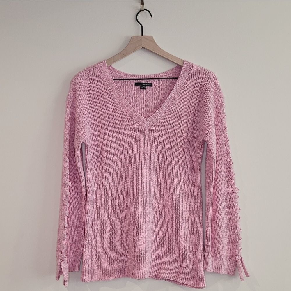 American Eagle Pink V-Neck Knit Sweater Size XS